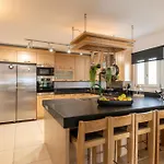 Myconian Platinum Senior & Deluxe Villa *