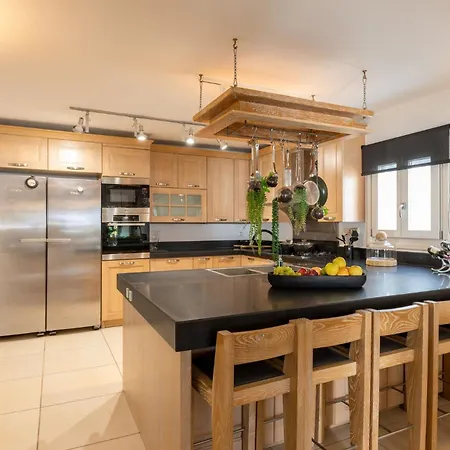 Myconian Platinum Senior & Deluxe Villa *