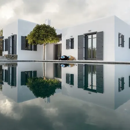 Villa Myconian Platinum Senior & Deluxe *