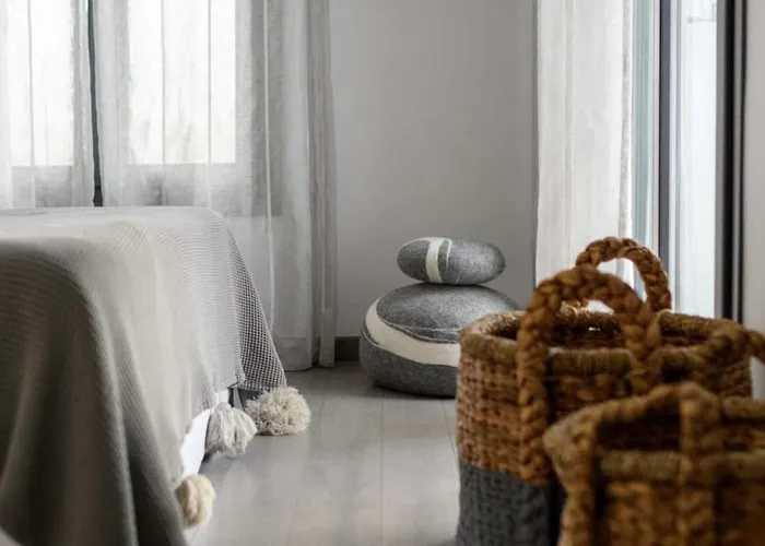 Willa Myconian Platinum Senior & Deluxe