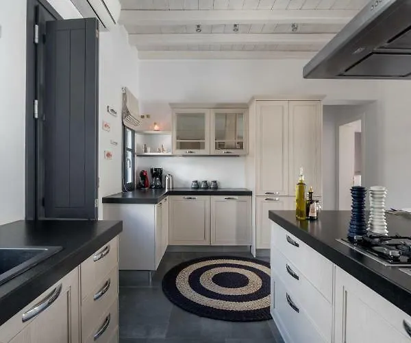 Willa Myconian Platinum Senior & Deluxe *