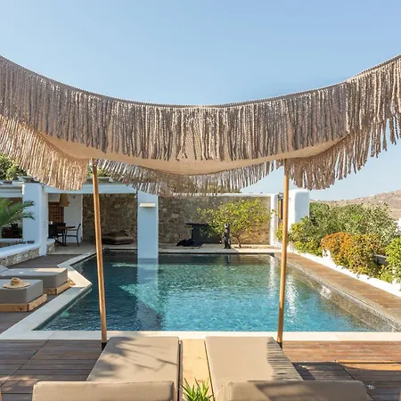 Villa Myconian Platinum Senior & Deluxe *