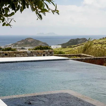 Myconian Platinum Senior & Deluxe Villa *