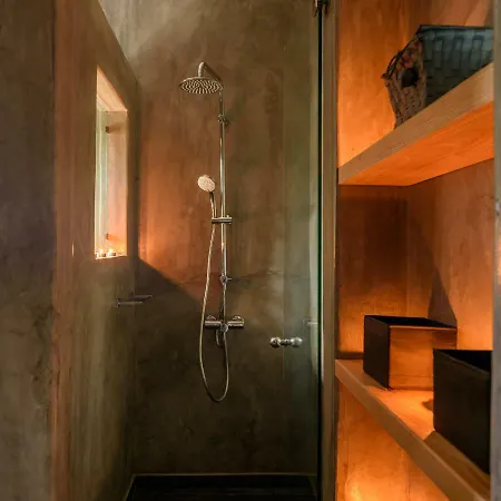 فيلة Myconian Platinum Senior & Deluxe *