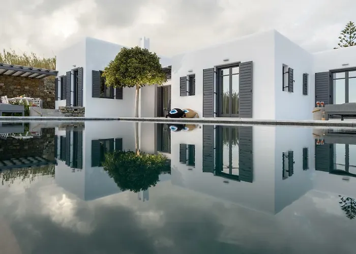 Villa Myconian Platinum Senior & Deluxe *